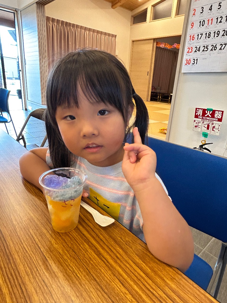 食育活動で調理を行う子どもたち
